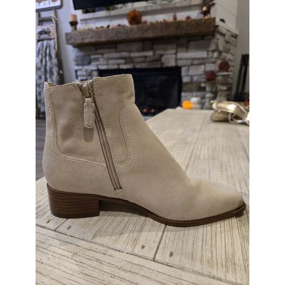 Cole Haan Women's Naia Ankle Booties Beige Size 7.5 Pointed Toe - Picture 5 of 9